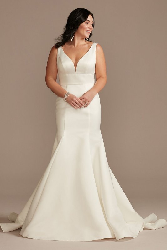 Plunge Mermaid Buttoned Satin Tall Wedding Dress 4XLWG4016
