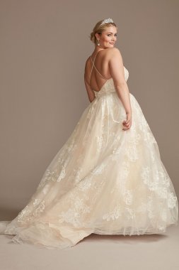 Floral Applique Bead Strap Plus Size Wedding Dress 8CWG879