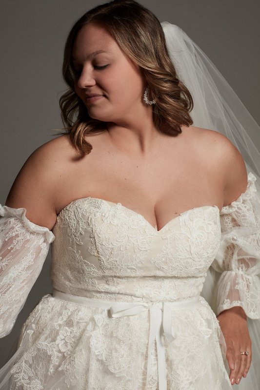 Plus Size Lace Overskirt Dress 8VW351590