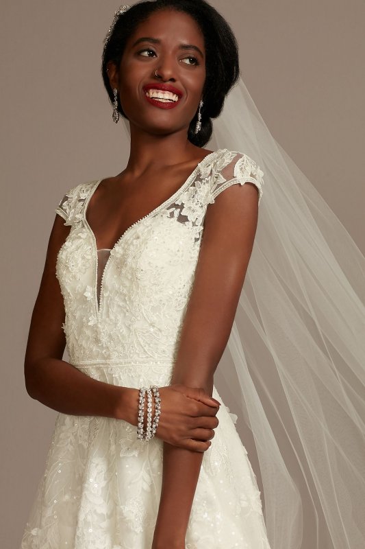 Cap Sleeve 3D Floral Lace Petite Wedding Dress 7CWG907