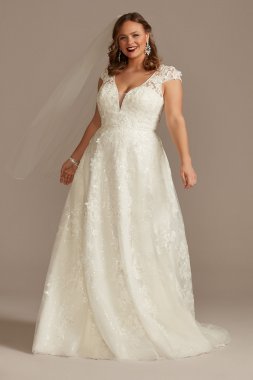 Cap Sleeve 3D Floral Lace Plus Size Wedding Dress 8CWG907
