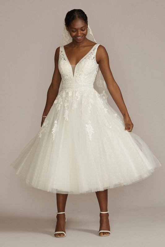 Embroidered V-Neck Tea-Length Wedding Dress MIDCWG888
