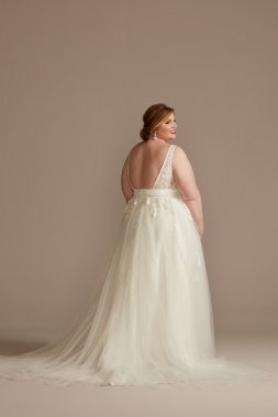 Embroidered Plus Size Tulle Skirt Wedding Dress 8CWG888