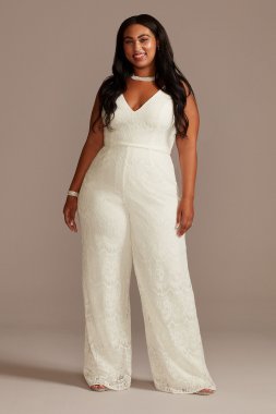 Scalloped Lace V-Neck Wide-Leg Plus Size Jumpsuit 9SDWG0931