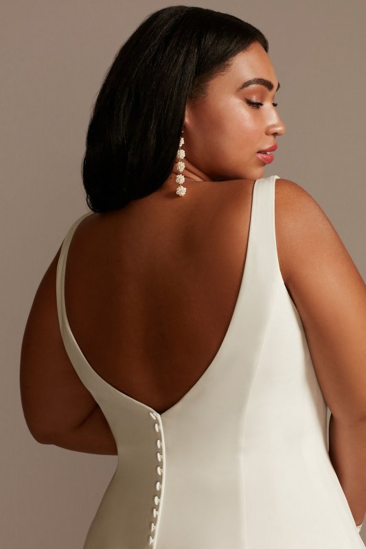 Crepe V-Neck Mermaid Plus Size Wedding Dress 9WG4023