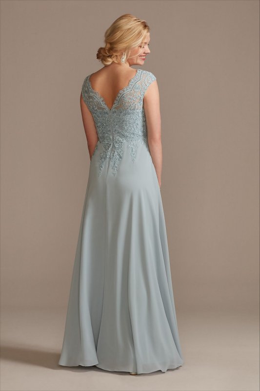 Scalloped Lace V-Neck Chiffon Dress WBM2403V1