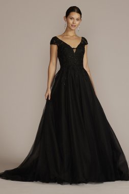 Appliqued Cap Sleeve Tulle Petite Wedding Dress 7WG4037