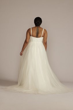 Floral Applique Spaghetti Strap Plus Wedding Dress 9LBWG4036