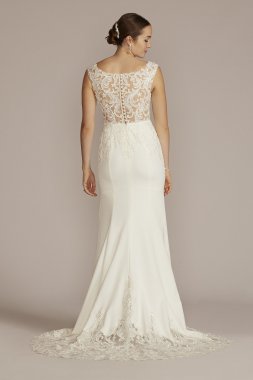 Applique Mermaid Wedding Dress with Lace Train CWG925