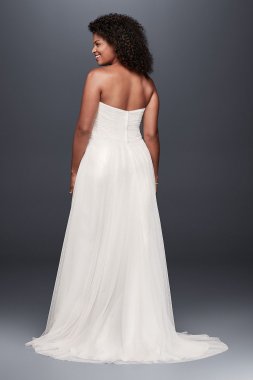 Extra Length Swiss Dot Tulle Empire Waist Gown 4XL9WG3438