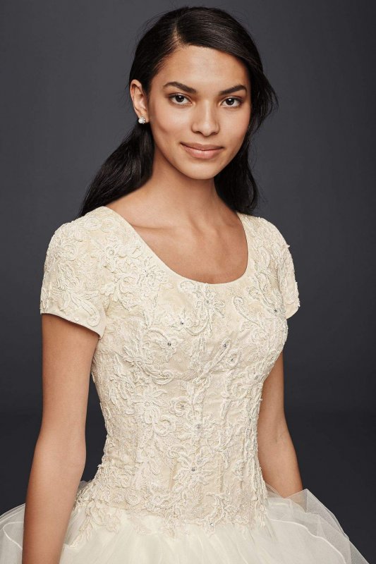 Short Sleeve Petite Wedding Dress 7SLCWG568