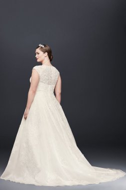 Plus Size Ball Gown Wedding Dress 8CWG748