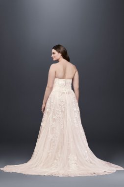 Lace A-Line Plus Size Wedding Dress 8MS251174
