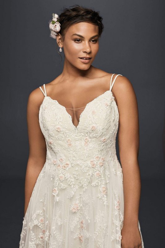 Scalloped A-Line Plus Size Wedding Dress 8MS251177