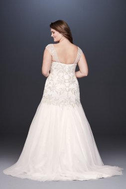 Metallic Lace Applique Plus Size Wedding Dress Collection 9OP1358