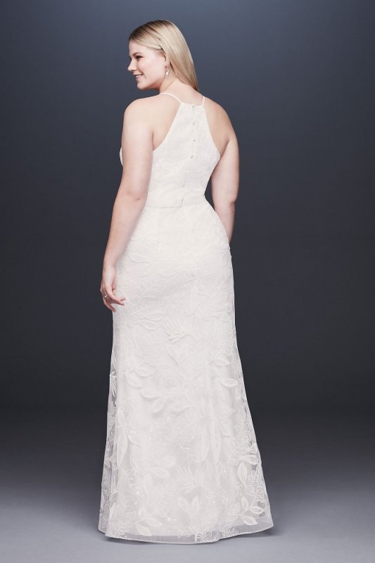 Sequin Leaf-Appliqued High Neck Plus Size Gown 9SDWG0686