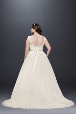 Tulle Plus Size Wedding Dress with Lace Cap Sleeve Collection 9WG3741