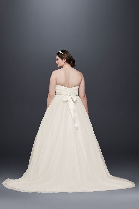 Plus Size Strapless Sweetheart Tulle Wedding Dress Collection 9WG3802