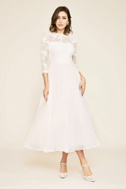 Tea-Length Pleated 3/4 Sleeve Wedding Dress BKQ19606MDBR