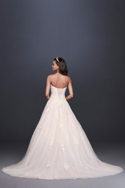 Embroidered Lace Applique Ball Gown Wedding Dress Collection V3902