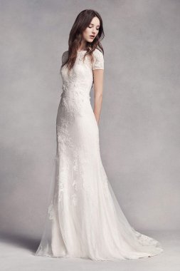 Short Sleeve Lace Wedding Dress VW351312