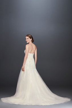 Lace-Appliqued Tulle A-Line Wedding Dress Collection WG3862