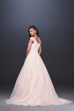 Off-the-Shoulder Applique Ball Gown Wedding Dress Collection WG3940