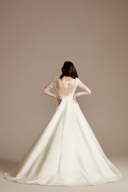 Long Sleeve Tall Wedding Dress with Appliques 4XLCWG908