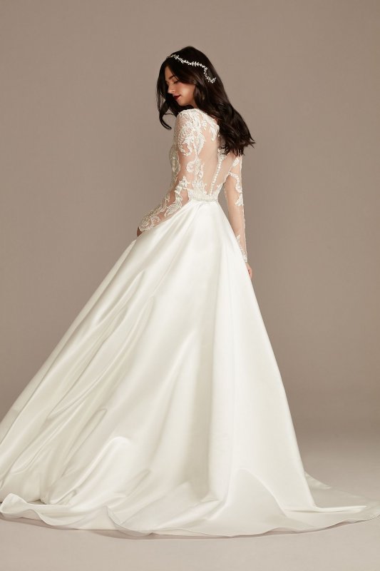 Long Sleeve Tall Wedding Dress with Appliques 4XLCWG908