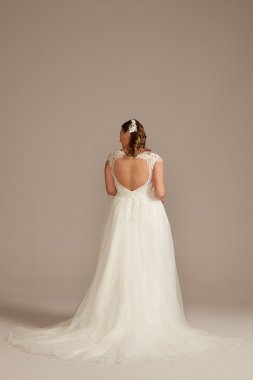 Plunging Cap Sleeve Plus Size Tulle Wedding Dress 8CWG901