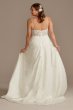 Lace Applique Tulle Plus Size Wedding Dress 8CWG905