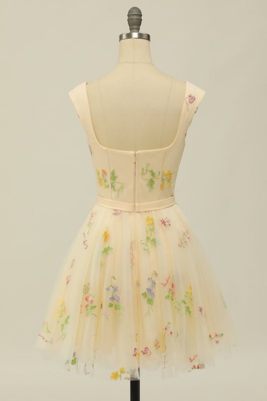 Cute A Line Sweetheart Champagne Short Homecoming Dress E202283007