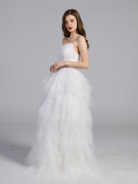 Peaked Sweetheart Tulle Ball Gown Wedding Dress AB202028