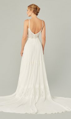 Siene: Long Bohemian Ivory Bridal Gown KL-300172