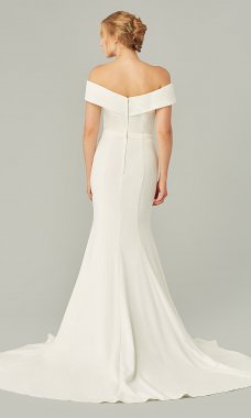 Michelle: Off-the-Shoulder Long Bridal Dress KL-300179