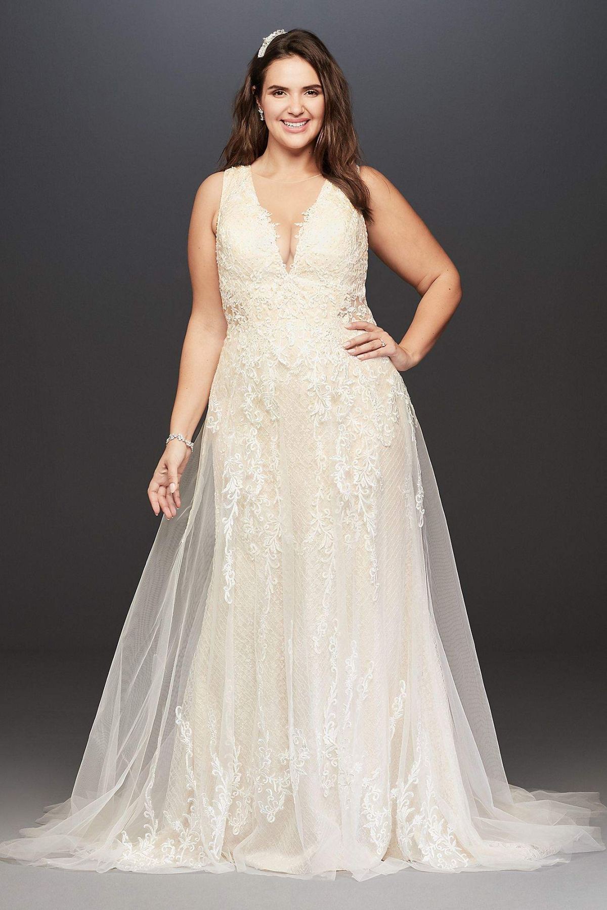 Tulle A-Line Plus Size Wedding Dress with V-Neck 9SWG722 [9SWG722